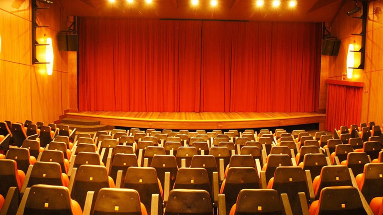 Teatro Colinas retoma programação nesta semana em São José dos Campos