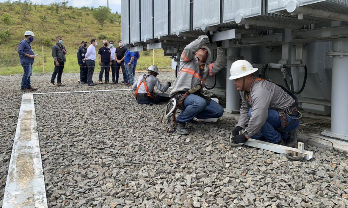 Instabilidade desligou sistema energético que abastece o Amapá