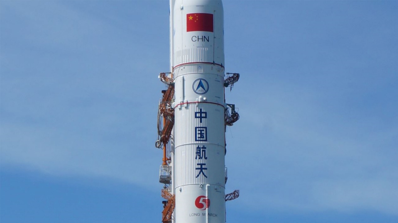 China anuncia pouso de espaçonave na Lua para recolher material