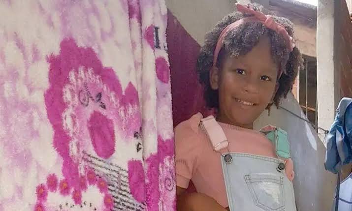 Menina morre atingida por tiro durante fogos no Rio de Janeiro