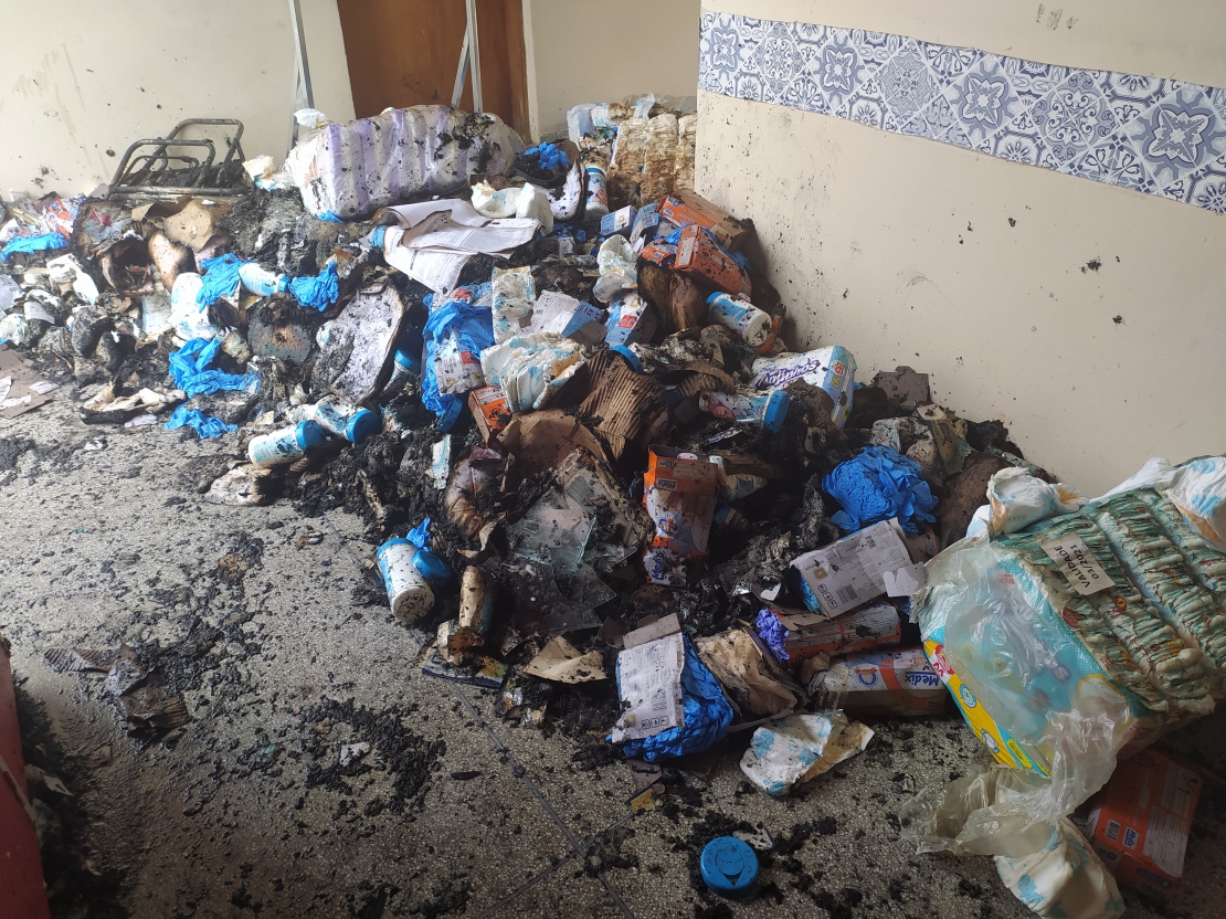 Itens de higiene são destruídos após incêndio em escola de Taubaté