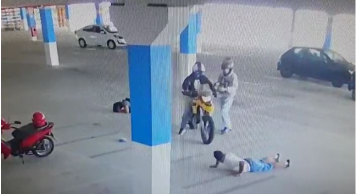 Casal é assaltado no estacionamento da Havan em São José dos Campos