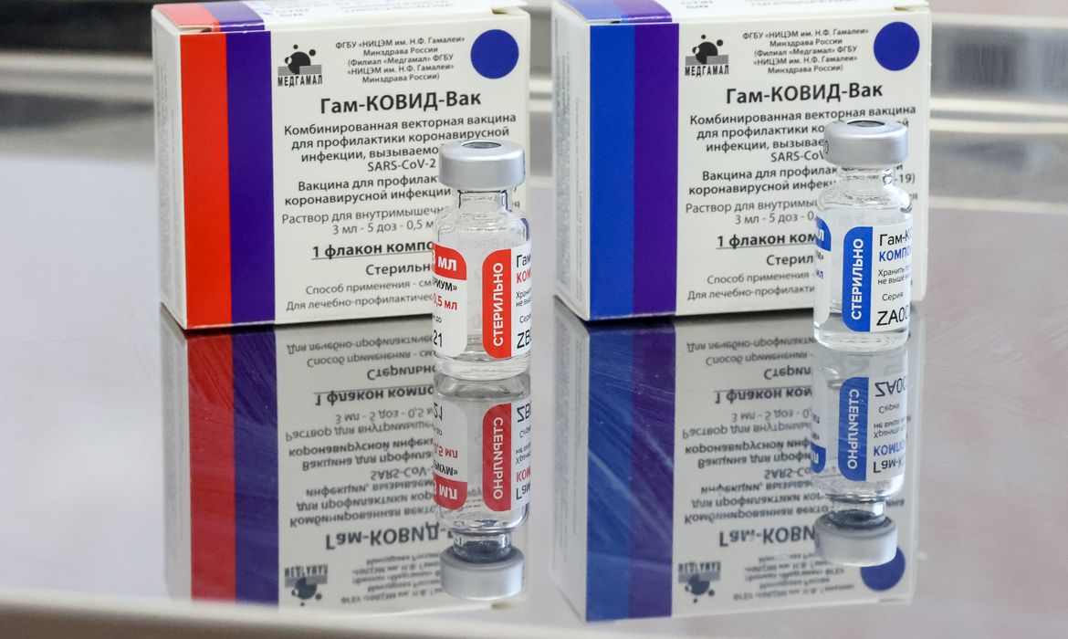 Eficácia da vacina Sputinik V contra a Covid-19 é de 91,6%, diz estudo