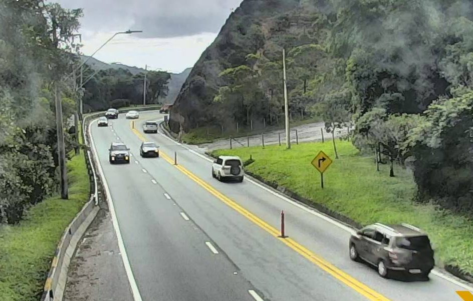 Rodovia dos Tamoios está em alerta por risco de interdição