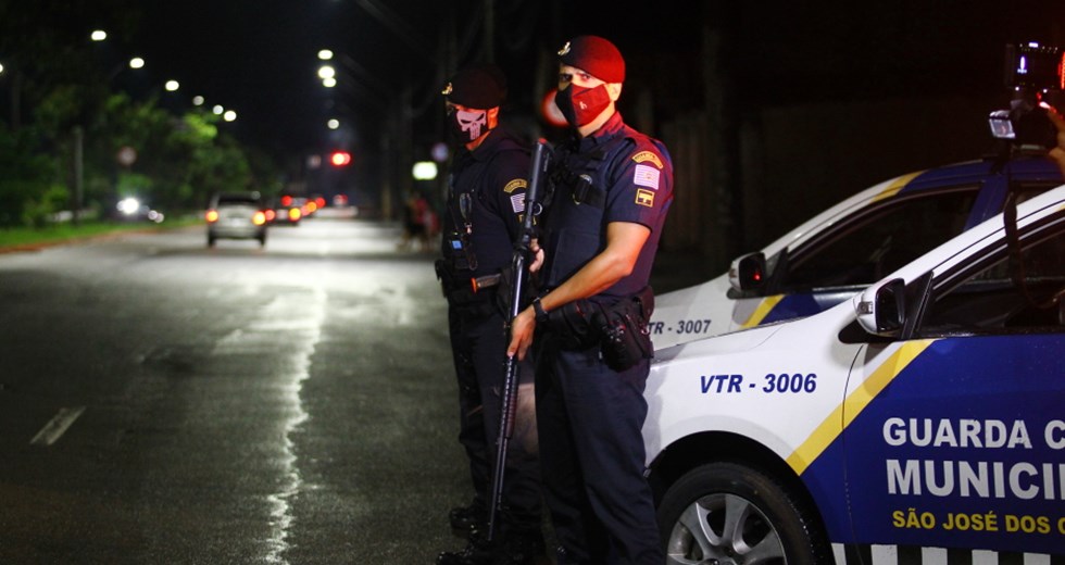 Fiscalização interdita quatro bares em São José dos Campos