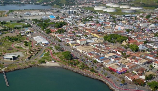 Horários de atendimento de comércios e ambulantes continua mantido até às 23h em São Sebastião
