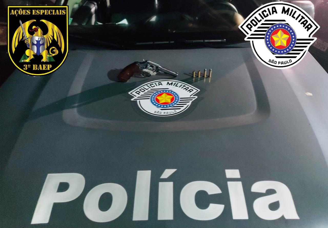 Baep prende um homem por porte ilegal de arma e ações ilícitas em São José dos Campos