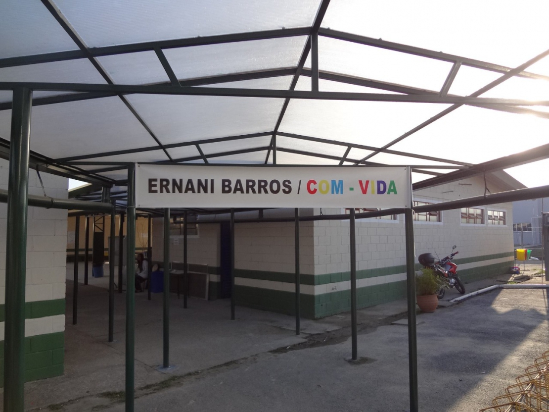 Prefeitura suspende atividades em duas escolas após casos confirmados de Covid-19