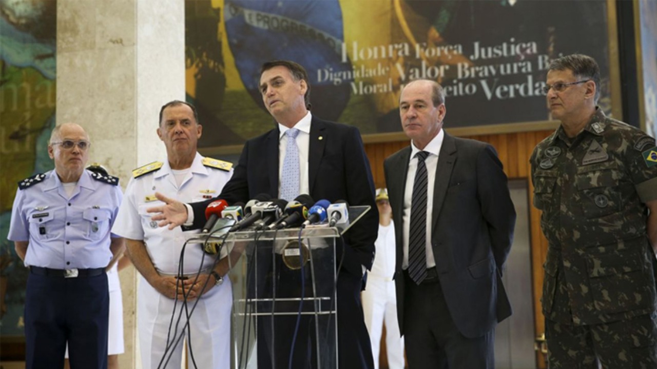 Ministério da Defesa anuncia saída dos três comandantes das Forças Armadas
