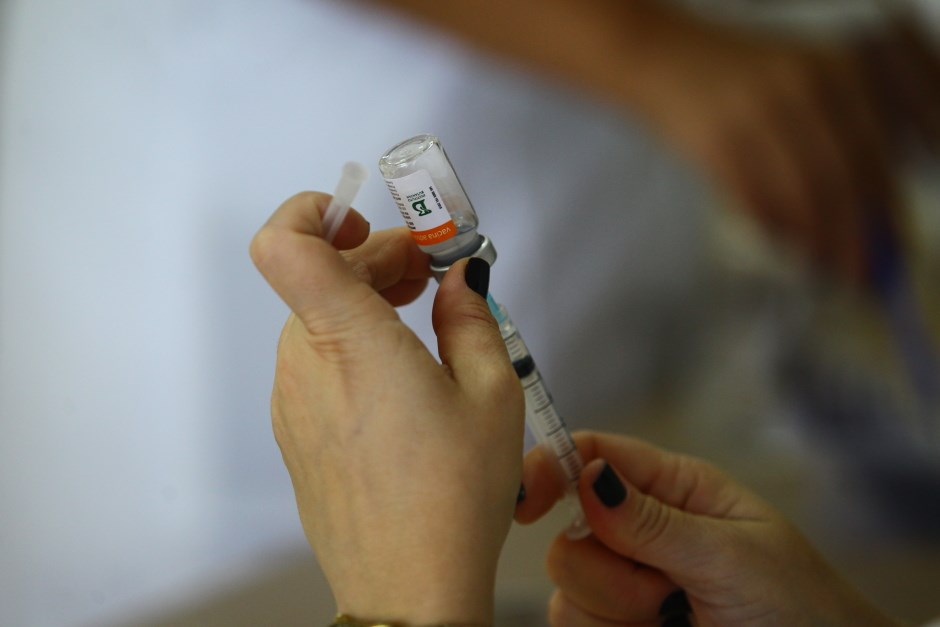 Jacareí vacina neste sábado pessoas a partir dos 50 anos contra Covid-19