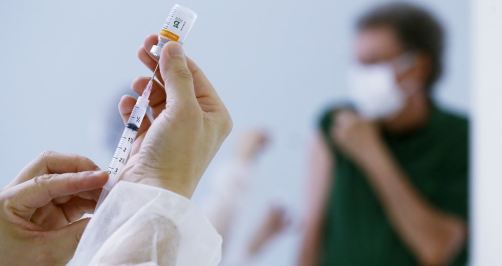 Butantan confirma liberação de insumos para mais 5 milhões de vacinas contra a Covid-19