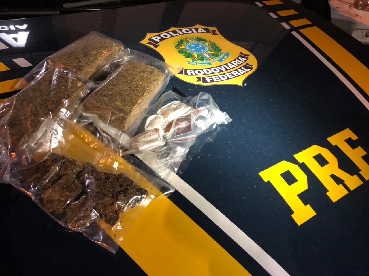 PRF prende dupla transportando droga pra Ilhabela
