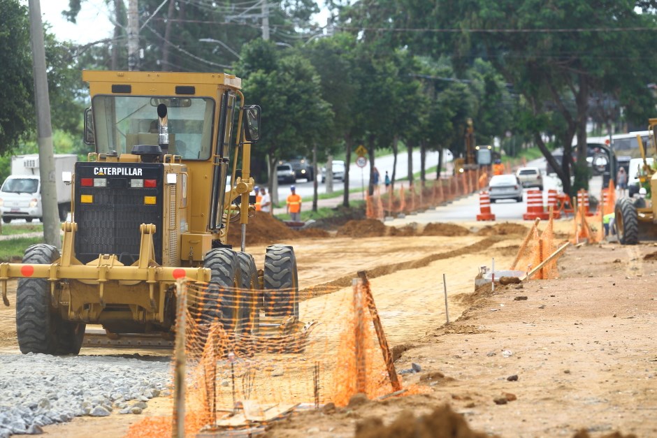 Obras na Linha Verde interditam trecho da Estrada do Imperador em São José dos Campos