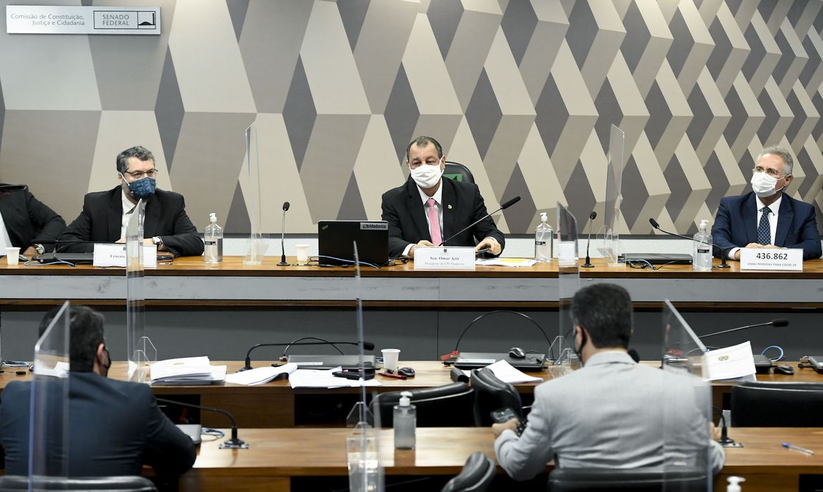 Ernesto Araújo diz à CPI da Pandemia que não houve atritos com a China