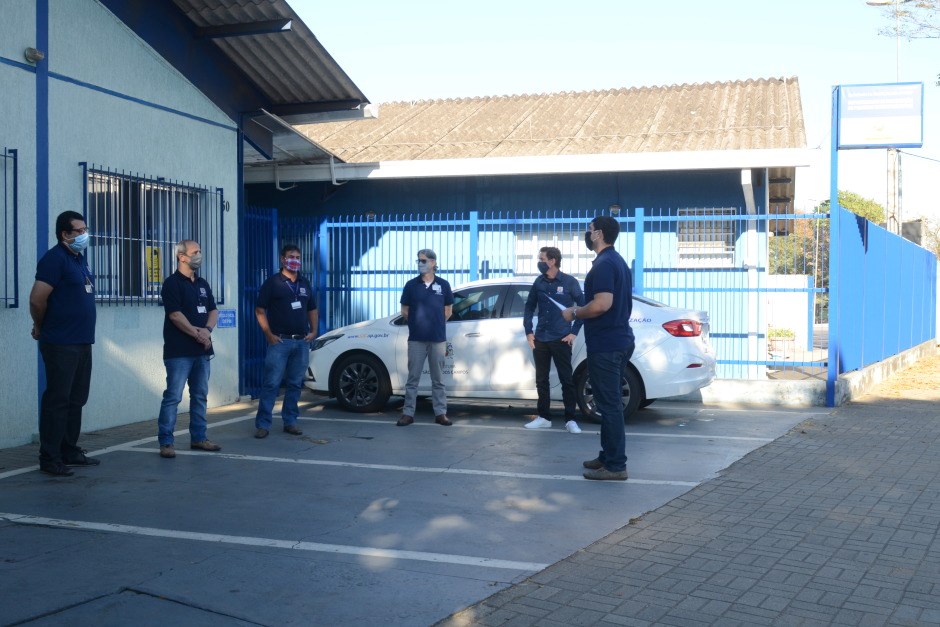 "A Prefeitura de São José dos Campos encaminhou para a Delegacia Seccional denúncia da atuação de um homem que está se passando por fiscal do DFPM (Departamento de Fiscalização de Posturas Municipais) para extorquir comerciantes da cidade"