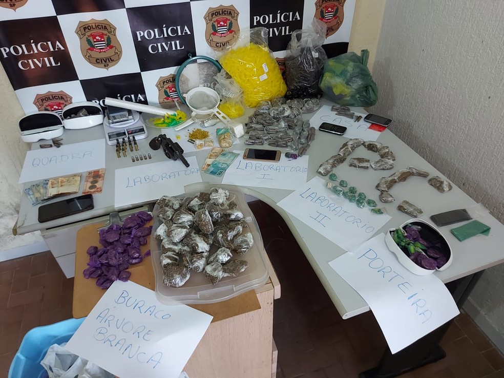 Operação contra o tráfico apreende armas e drogas em Tremembé