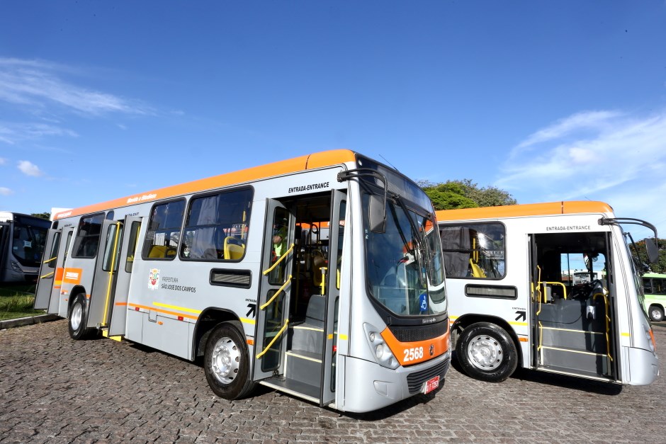 Prefeitura de São José dos Campos coloca novos 30 ônibus em circulação no transporte público