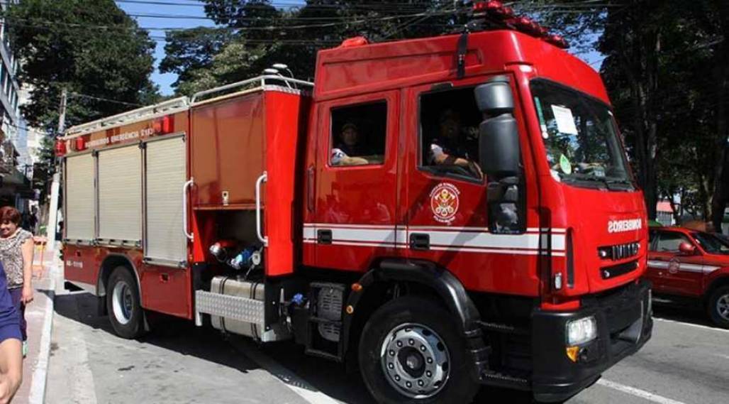 Homem cai de laje e fica ferido em São José dos Campos