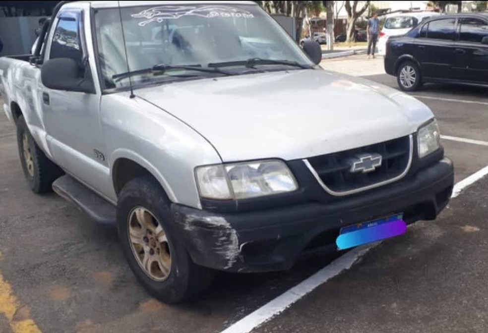 Dupla é presa suspeita de furto de carro em São José dos Campos