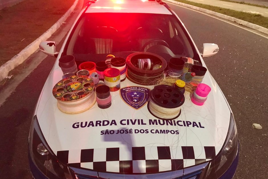 GCM apreende materiais cortantes para empinar pipas em São José dos Campos