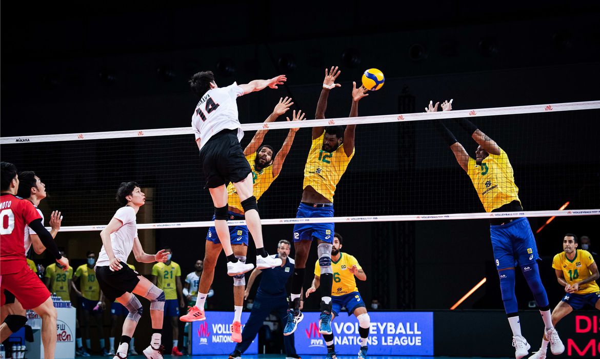 Vôlei: seleção masculina se recupera e bate Japão na Liga das Nações