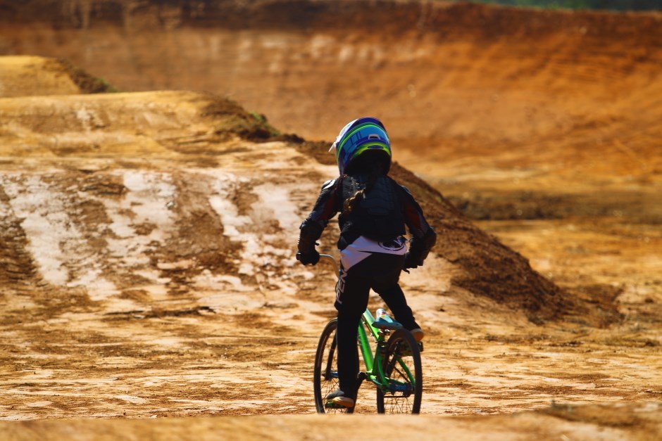 Prefeitura de São José dos Campos entrega pista de BMX reformada na região sul