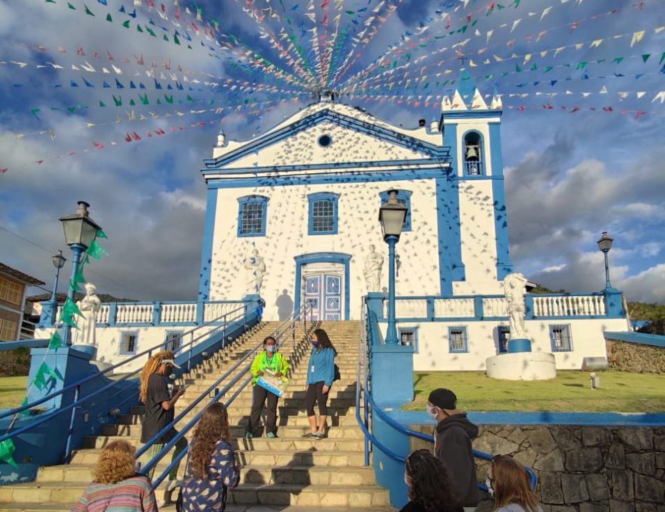 Ilhabela realiza passeios guiados gratuitos