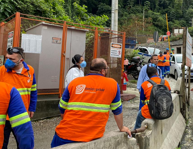 Queiroz Galvão abre vagas de emprego para início imediato em Caraguatatuba