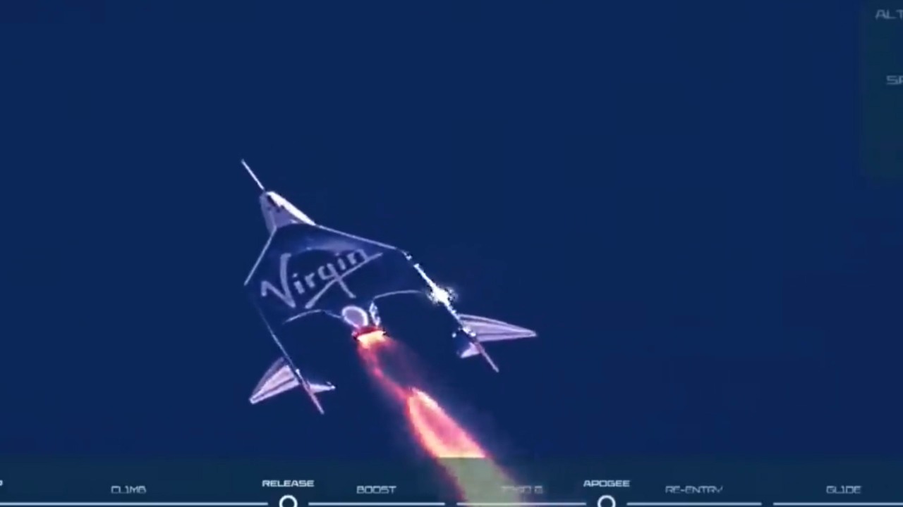 Bilionário Richard Branson vai ao espaço em voo suborbital