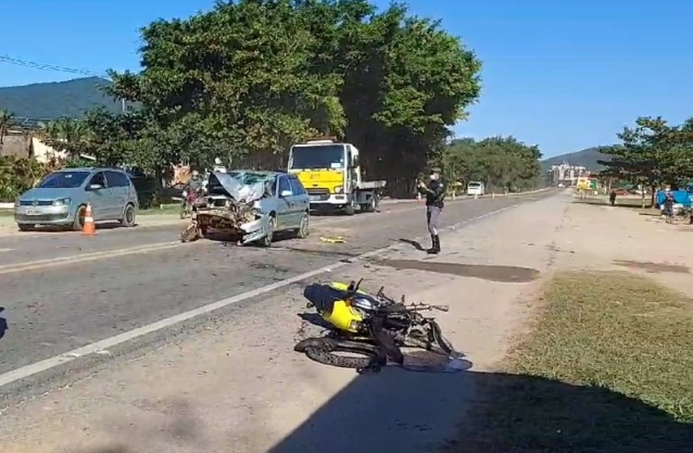 Motociclista morre após acidente na Rio-Santos em Ubatuba