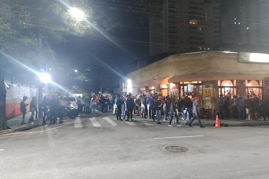 Fiscalização interdita oito bares e adegas em São José dos Campos