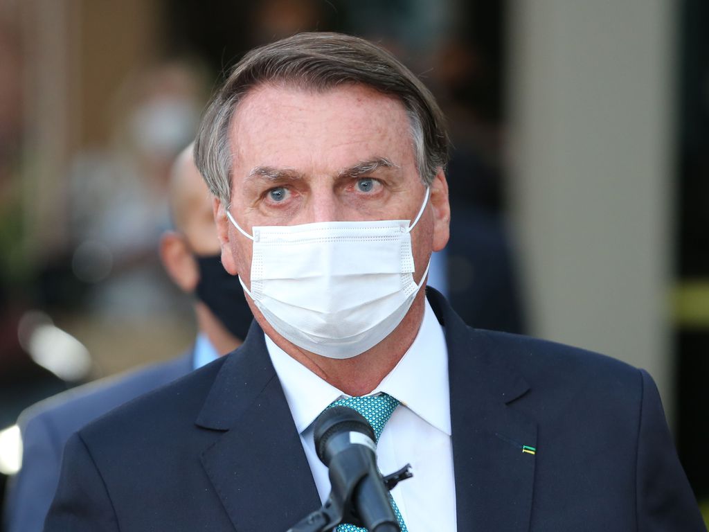 Ministro da Casa Civil afirma que Bolsonaro está bem e vai ficar apenas em observação