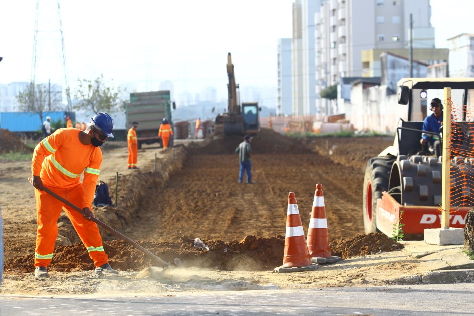 Ruas da região sul terão interdições para obras na Linha Verde em São José dos Campos