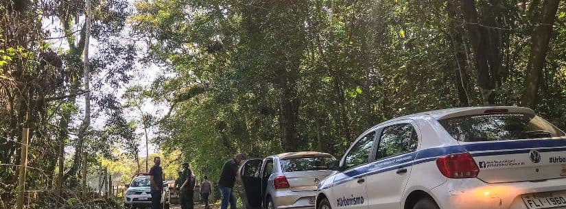 Ação da Prefeitura de Caraguatatuba fiscaliza invasões na área da Mococa
