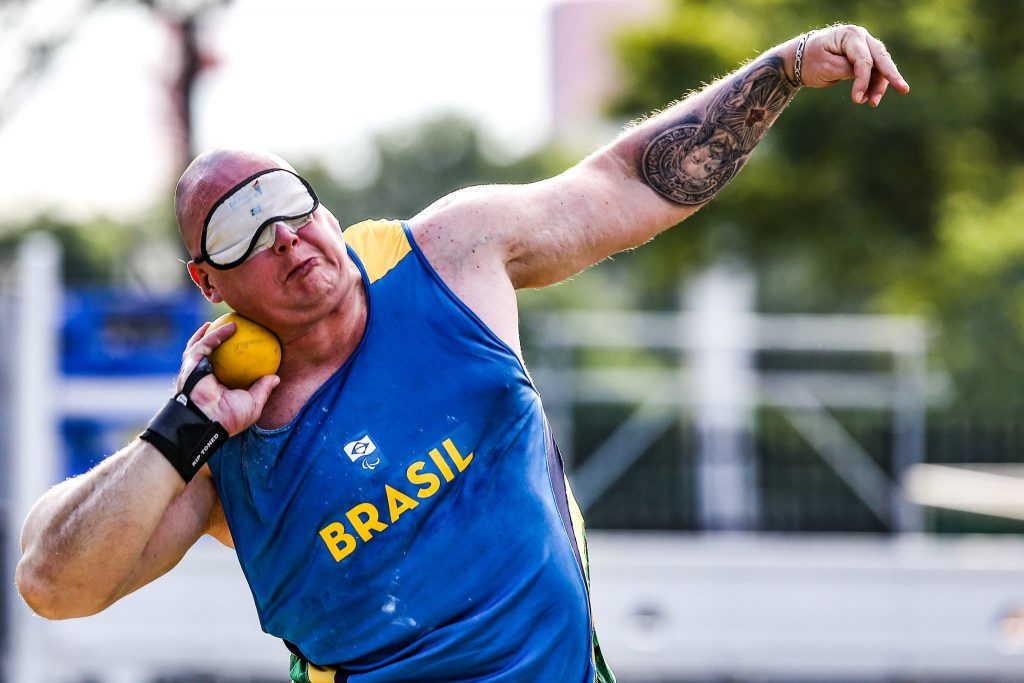 Paratletas de Taubaté disputam medalhas no atletismo paralímpico nesta segunda-feira