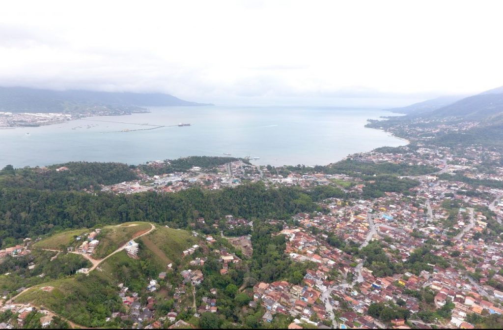 Ilhabela realiza ações contra ocupações irregulares