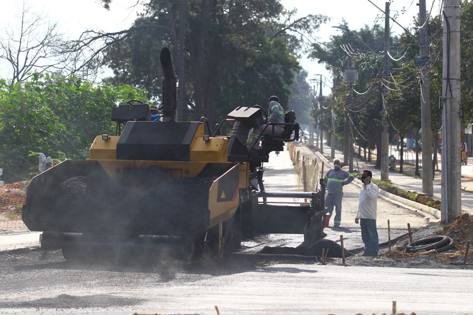 Obra da Linha Verde interdita rotatória na Estrada do Imperador em São José dos Campos
