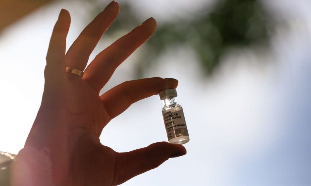Fiocruz entrega 3,9 milhões de doses da vacina contra Covid-19 ao PNI