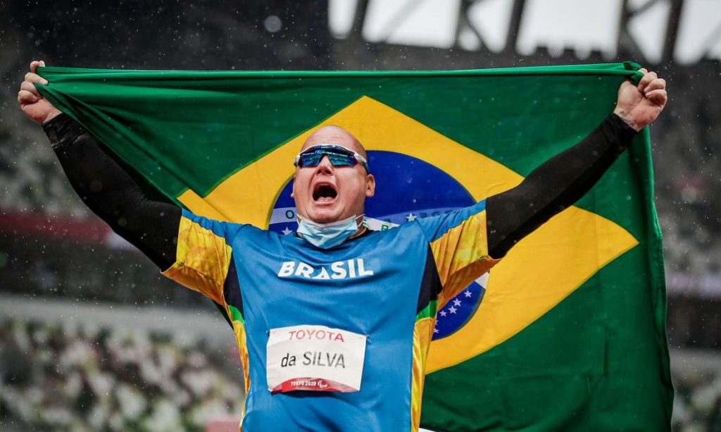 Com quebra de recorde, atleta de Taubaté é bicampeão paralímpico em Tóquio
