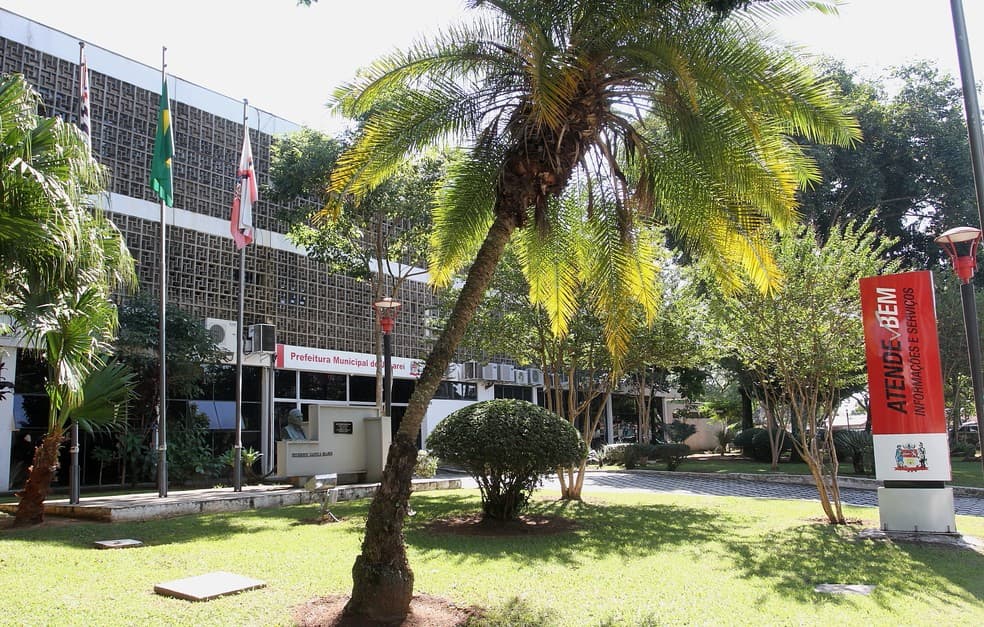 Prefeitura de Jacareí afasta servidores que não se vacinaram contra a Covid-19