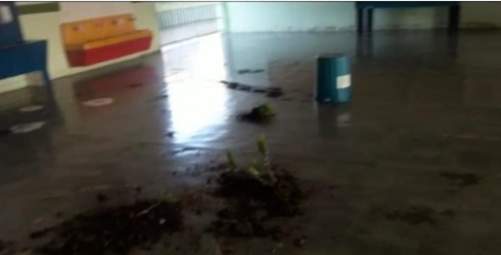 Escola Municipal é alvo de vandalismo em São Sebastião
