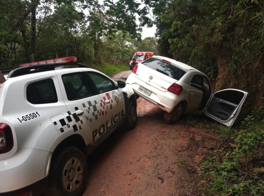 Homem é baleado após bater em viatura da PM durante fuga por roubo de veículo em Redenção da Serra