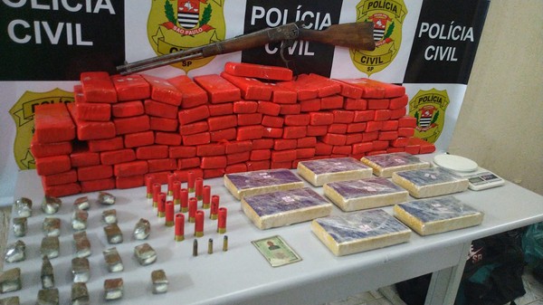 Homem é preso com mais de 100 tijolos de maconha em Lorena