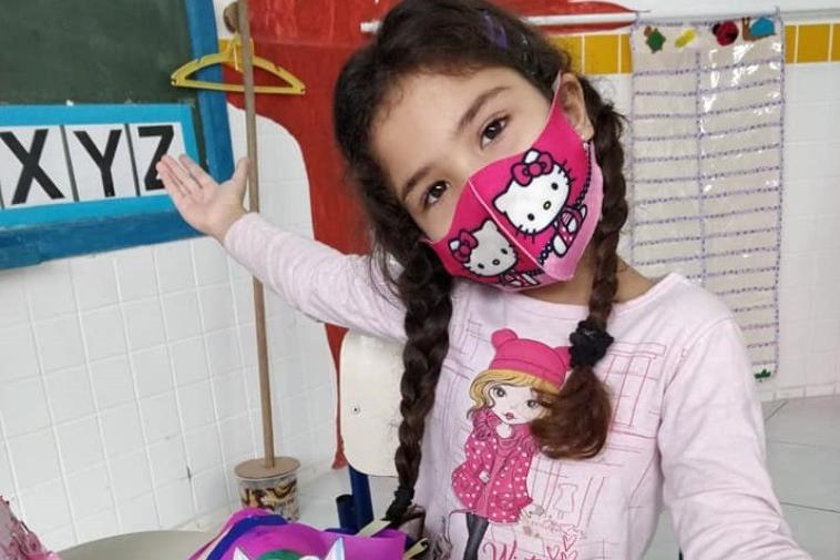 Caraguatatuba anuncia volta das aulas presenciais com 100% dos alunos